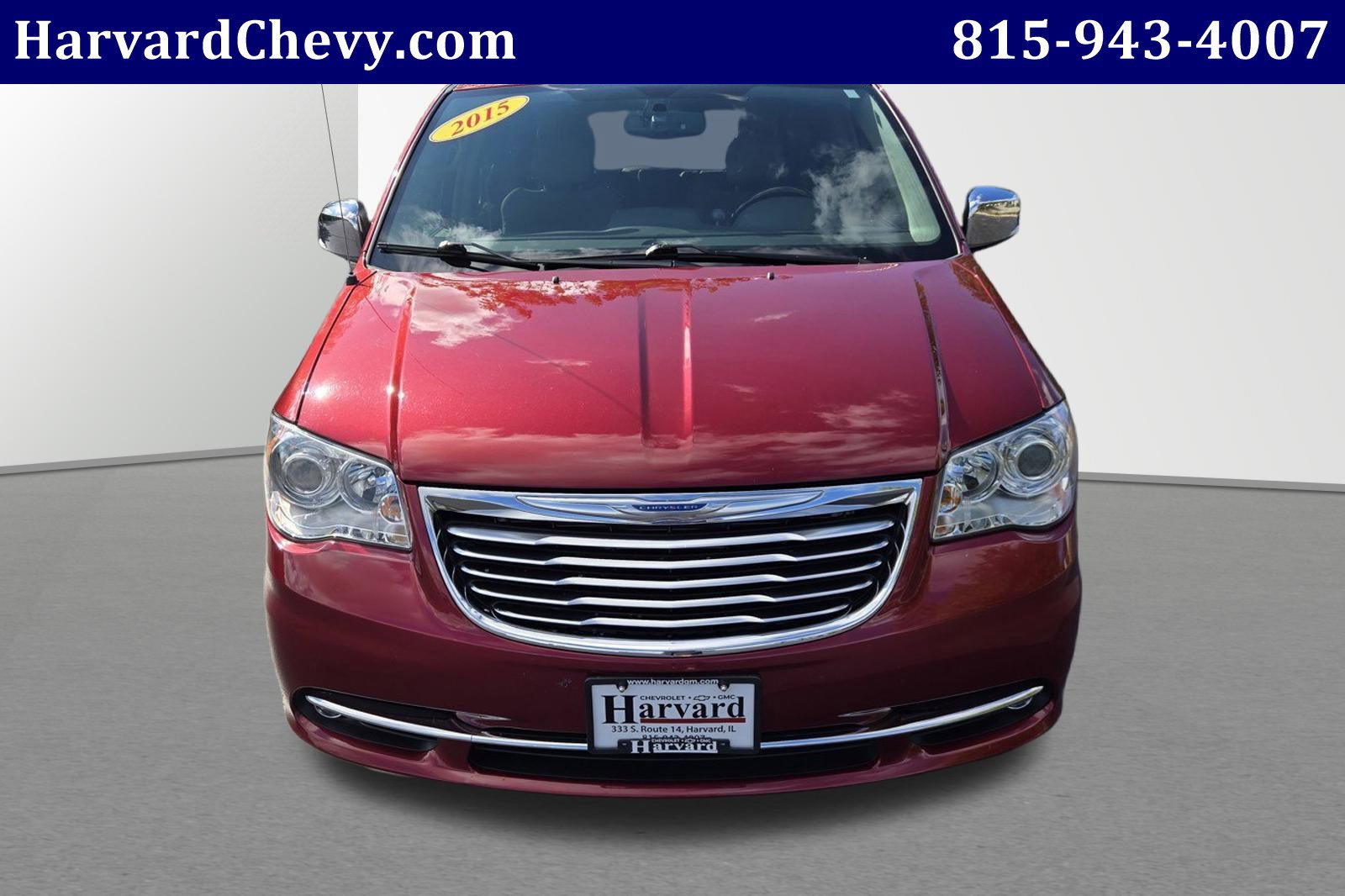 2015 Chrysler Town & Country Limited Platinum photo 2