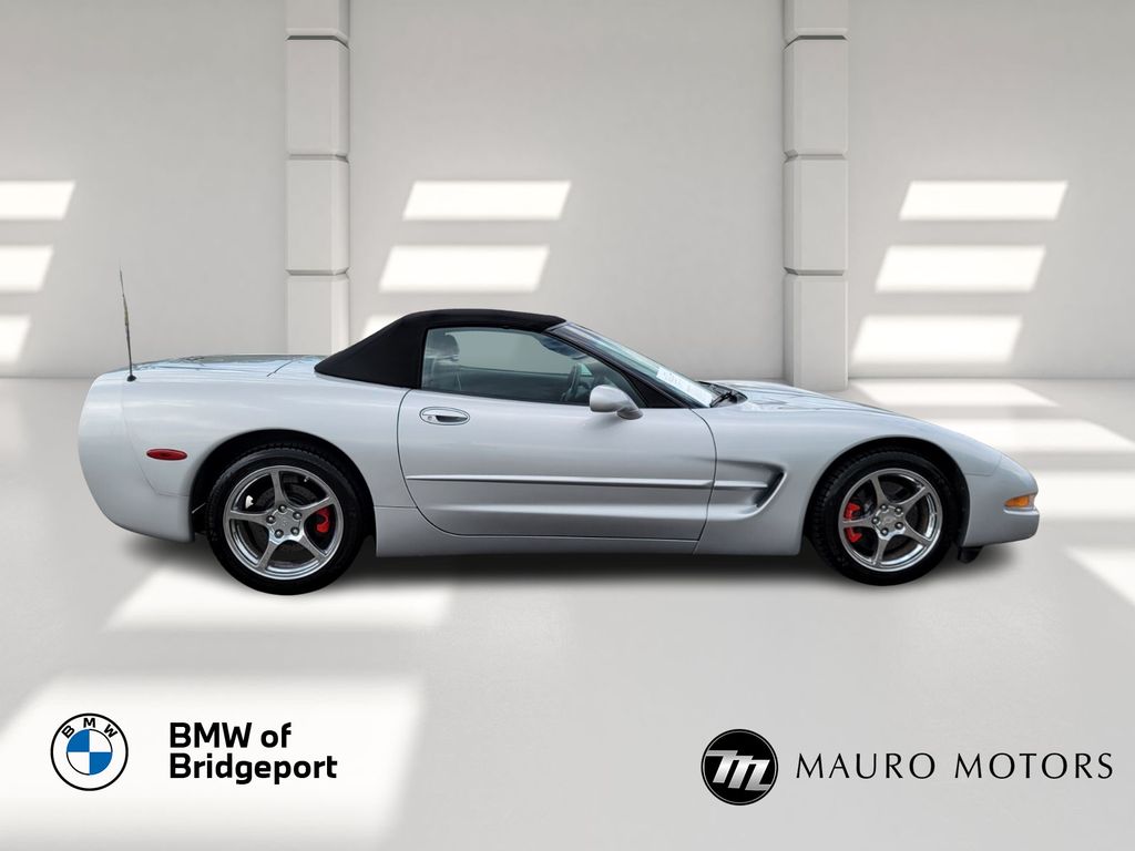 Used 1998 Chevrolet Corvette Base with VIN 1G1YY32G8W5109401 for sale in Bridgeport, CT