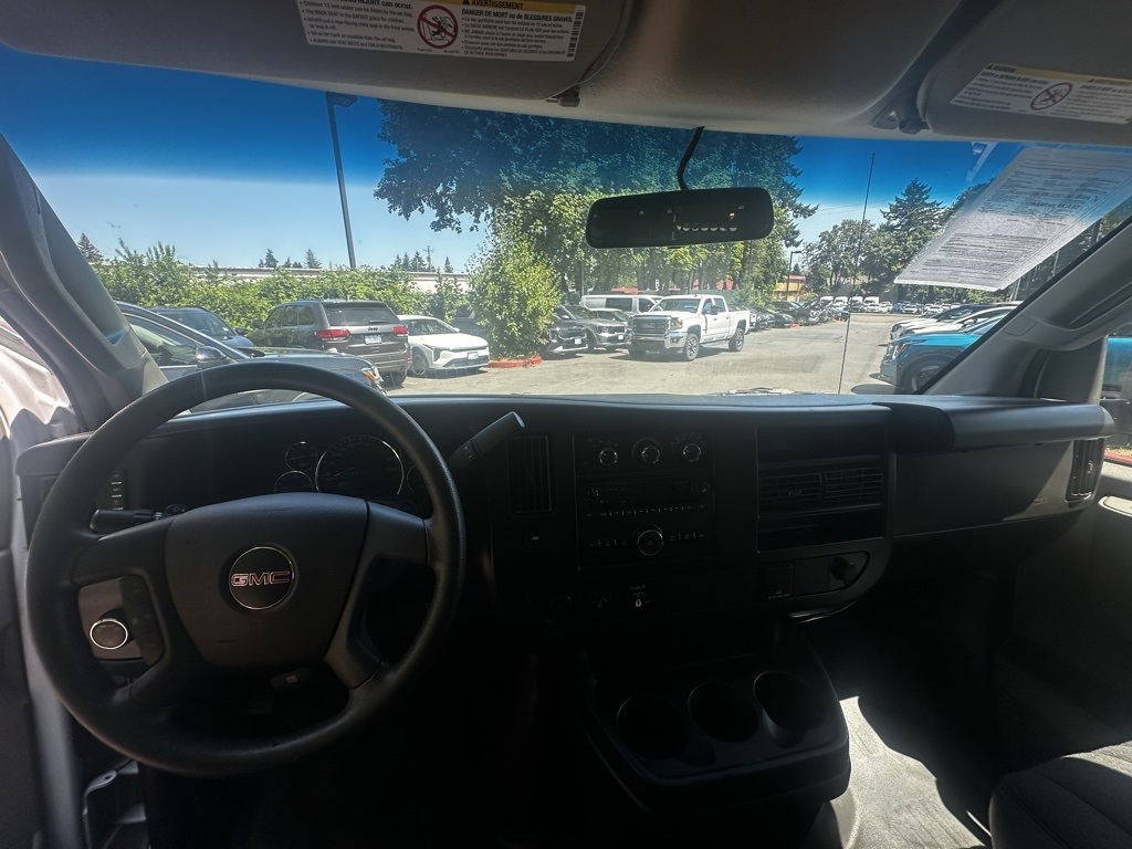 2022 Gmc Savana 2500 photo 16