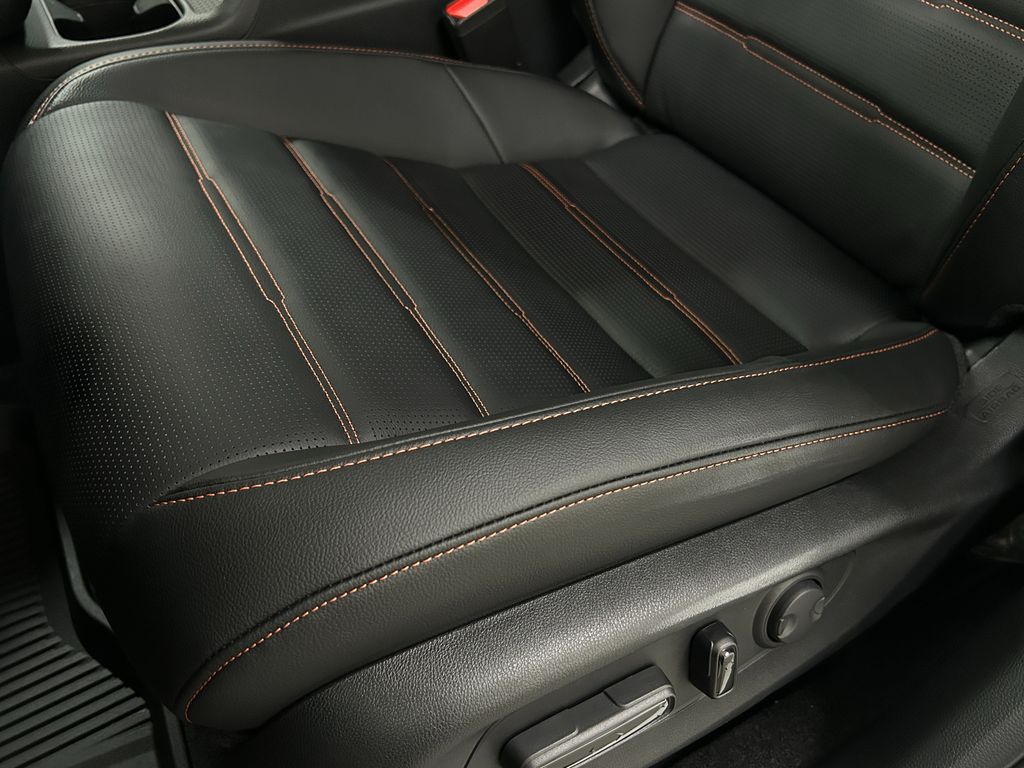 2026 Honda CR-V Hybrid Sport-L photo 13