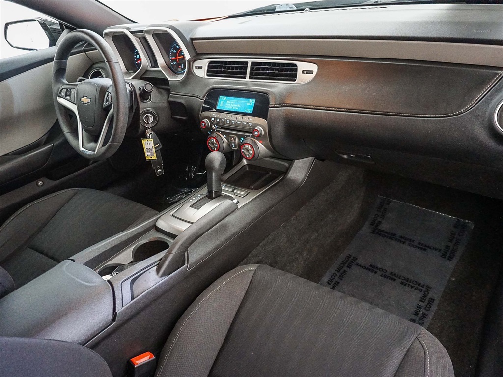 2014 Chevrolet Camaro photo 13