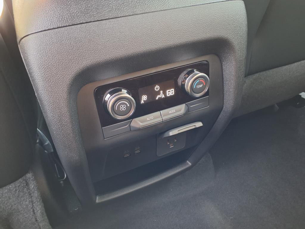 2026 Buick Enclave Preferred photo 2