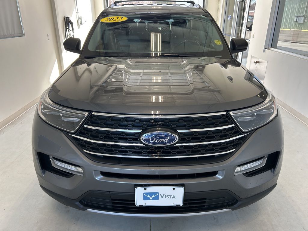 2022 Ford Explorer XLT photo 2