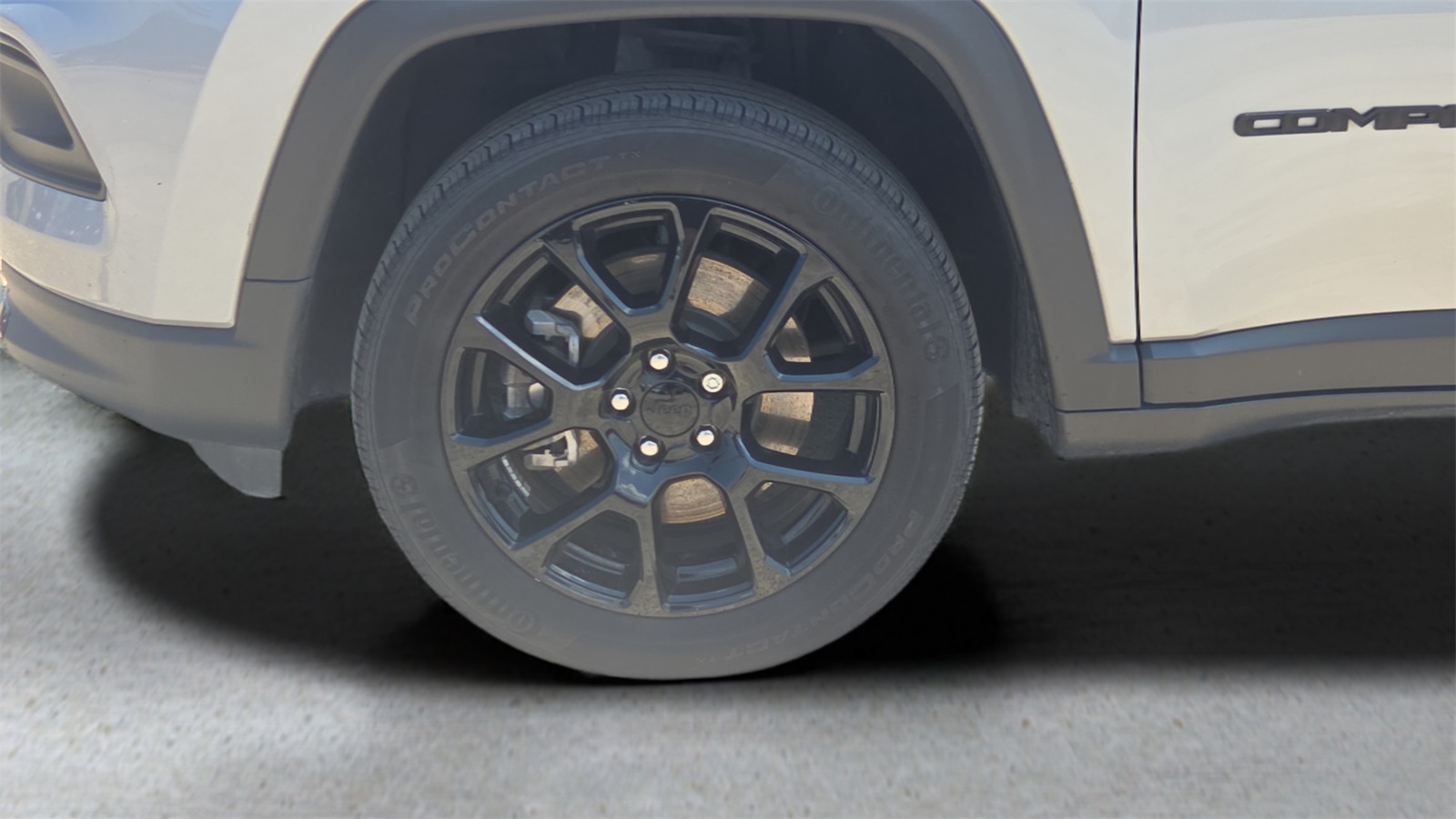 2024 Jeep Compass Latitude photo 18
