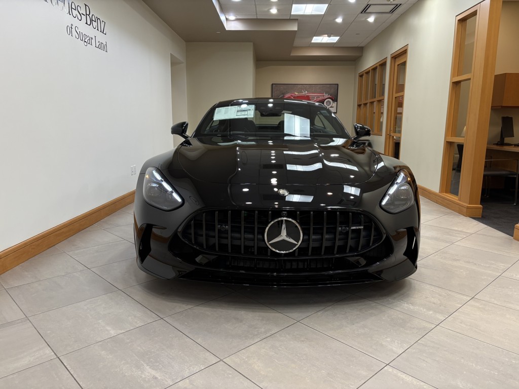 2026 Mercedes Benz AMG GT photo 2