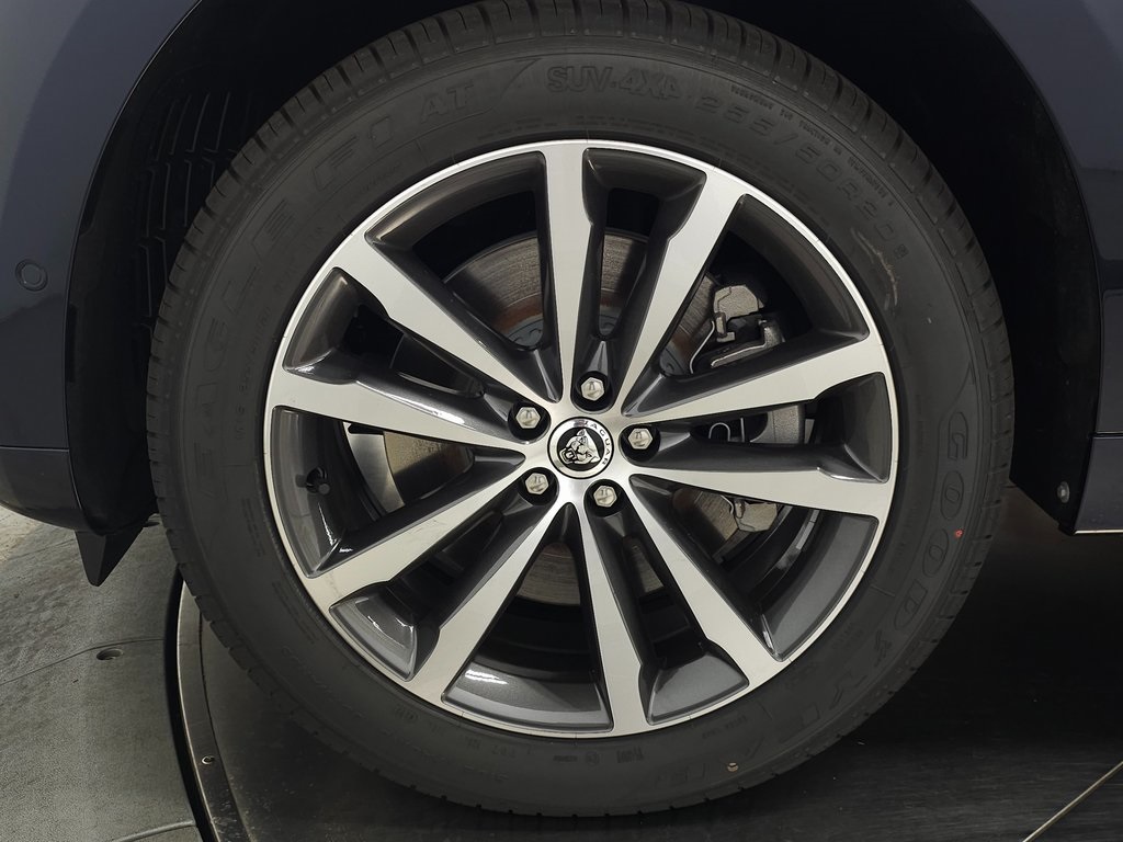 2026 JAGUAR F-PACE - Image 9