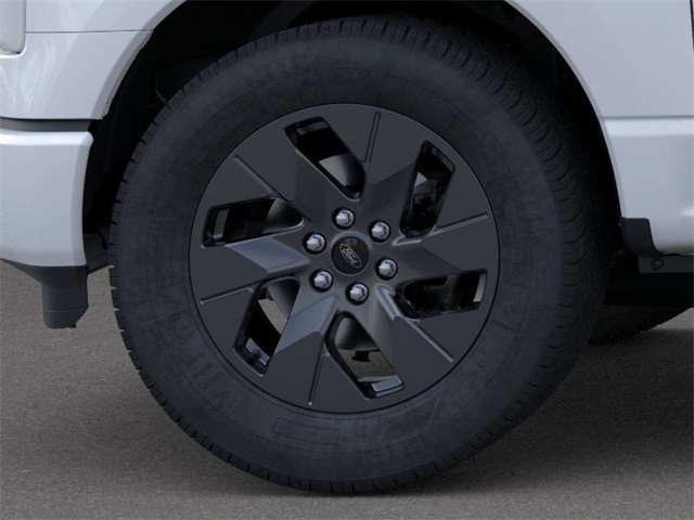 2025 Ford F-150 Lightning Lariat photo 18