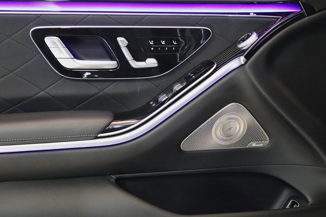 2022 Mercedes Benz S 580 4MATIC photo 2