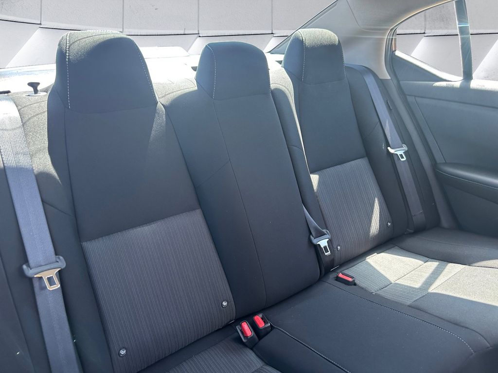 2025 Nissan Sentra SV photo 14
