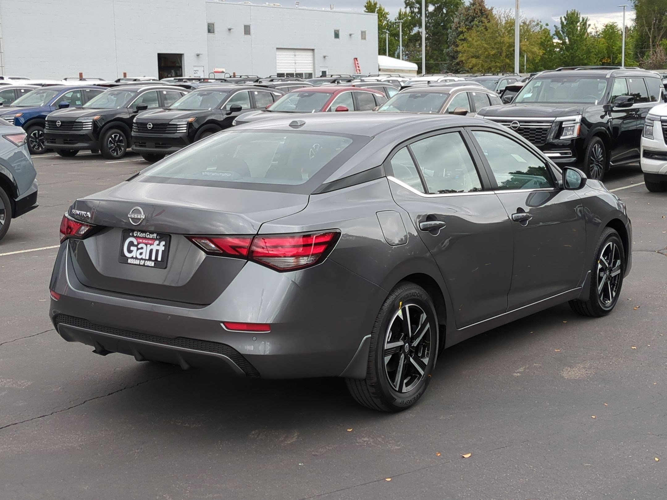 2025 Nissan Sentra SV photo 3