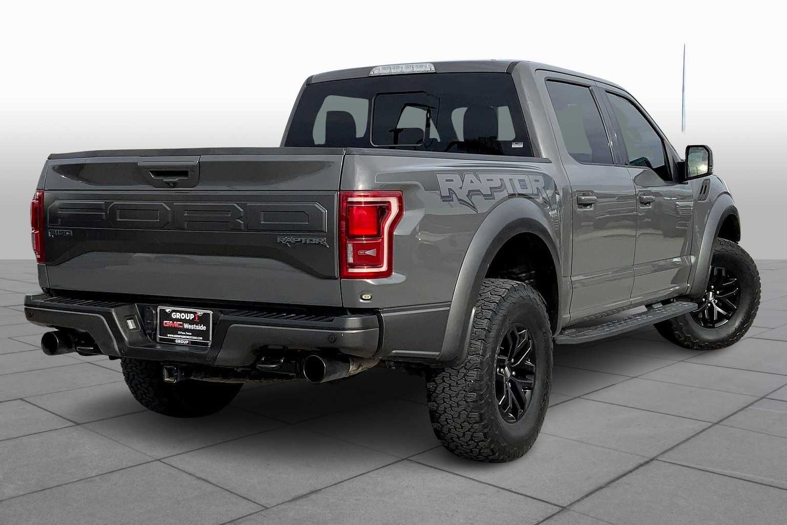 2018 Ford F-150 Raptor photo 12
