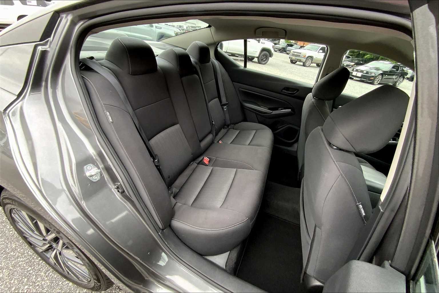 2023 Nissan Altima 2.5 SV photo 17