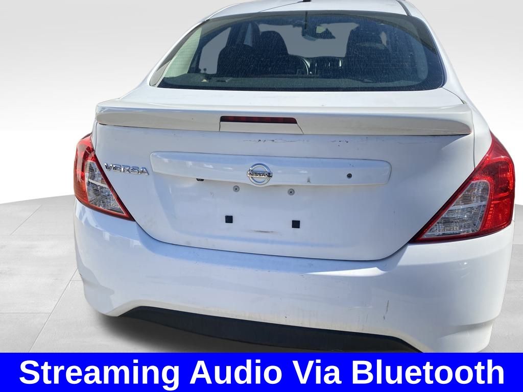 2019 Nissan Versa 1.6 Plus photo 4