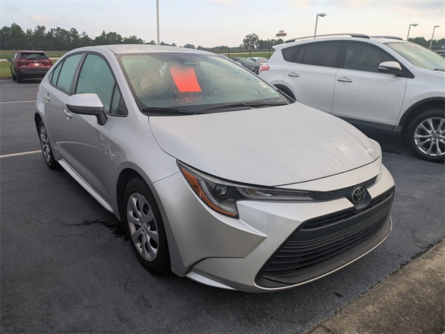Used 2023 Toyota Corolla LE with VIN 5YFB4MDE0PP012756 for sale in Northfield, Minnesota
