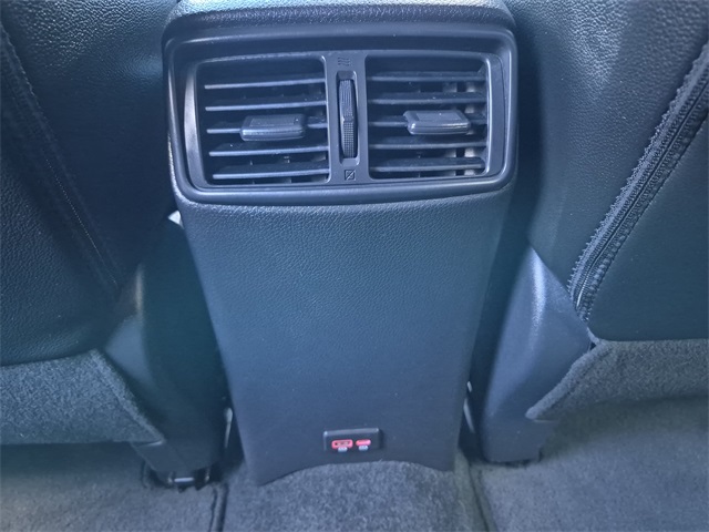 2019 Nissan Rogue SL photo 28