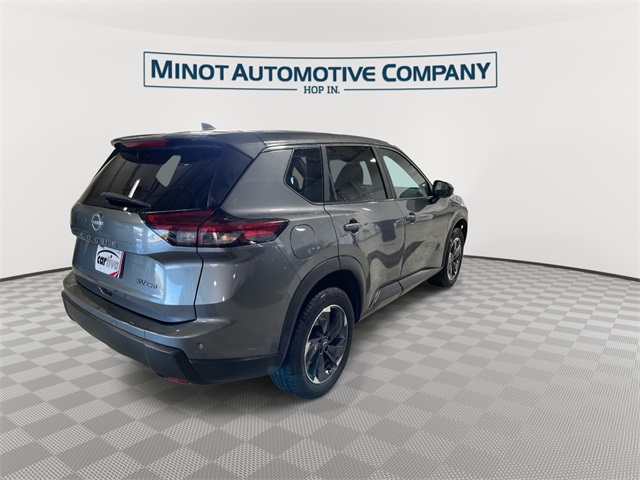 2024 Nissan Rogue SV photo 4