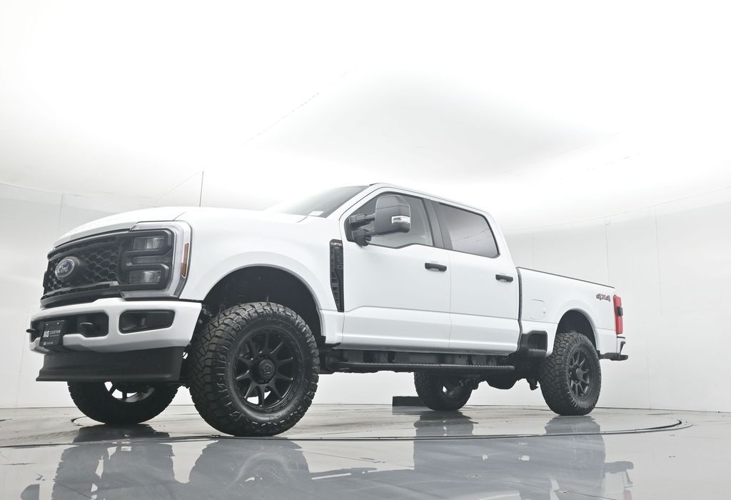 2025 Ford F-250 photo 45