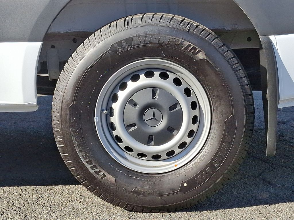 2025 Mercedes-Benz Sprinter Cargo Van Base