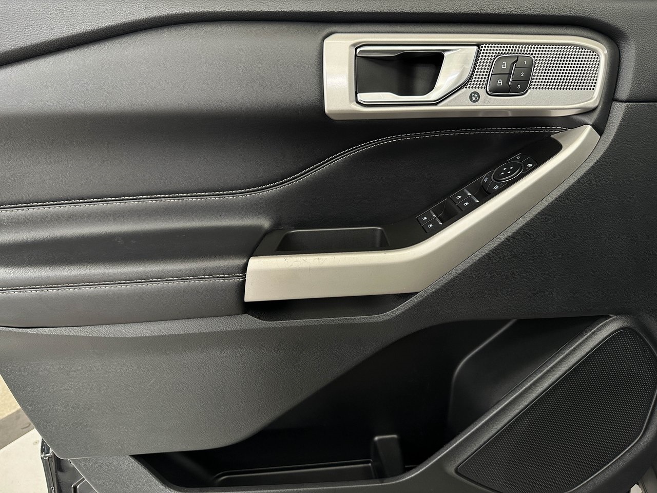 2022 Ford Explorer Limited photo 20