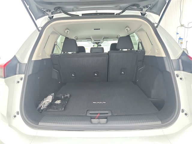 2025 Nissan Rogue S photo 36