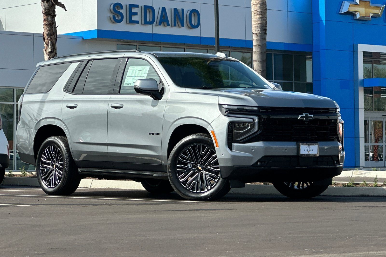 2026 Chevrolet Tahoe RST photo 2