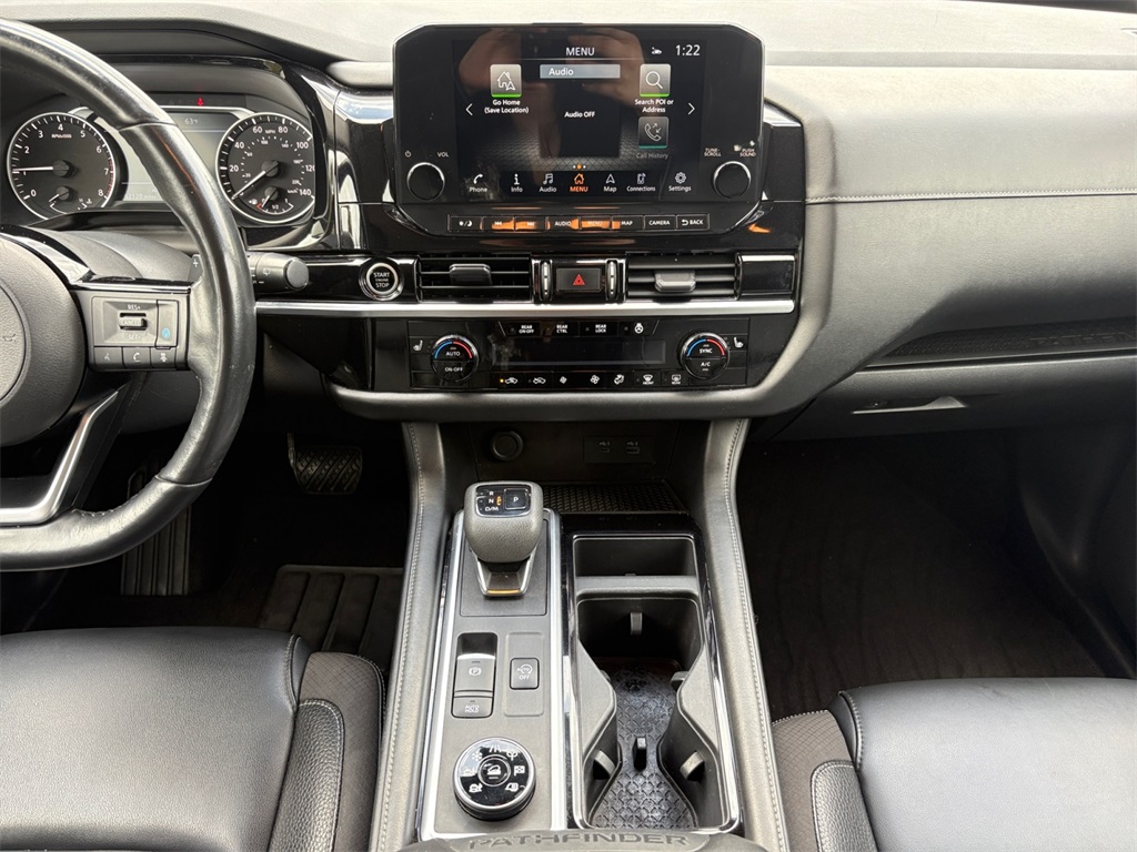 2022 Nissan Pathfinder SL photo 14