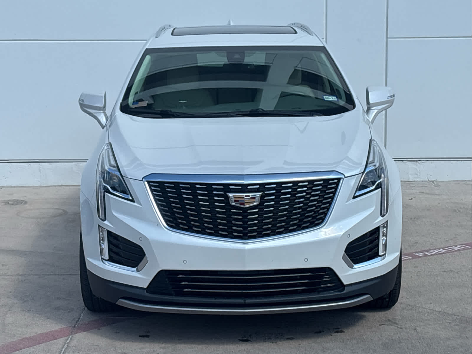 2021 Cadillac XT5 Premium Luxury photo 2