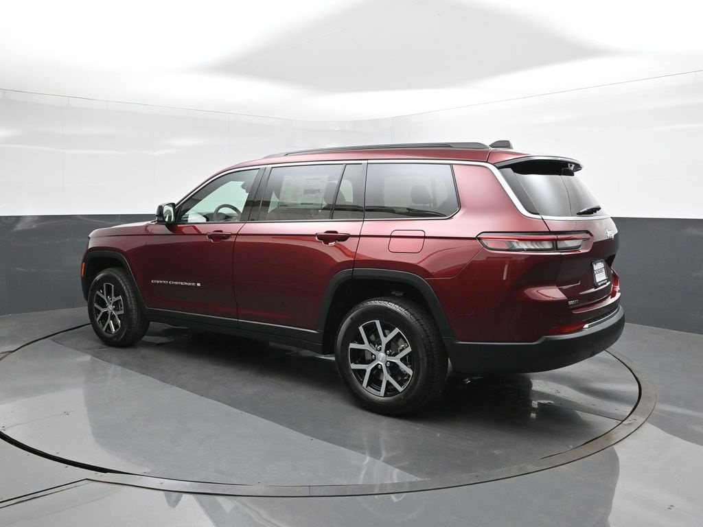 2025 Jeep Grand Cherokee Limited photo 4