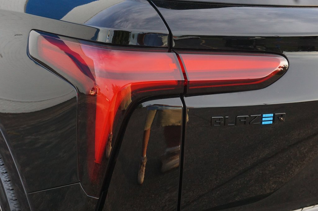 2025 Chevrolet Blazer EV RS photo 29