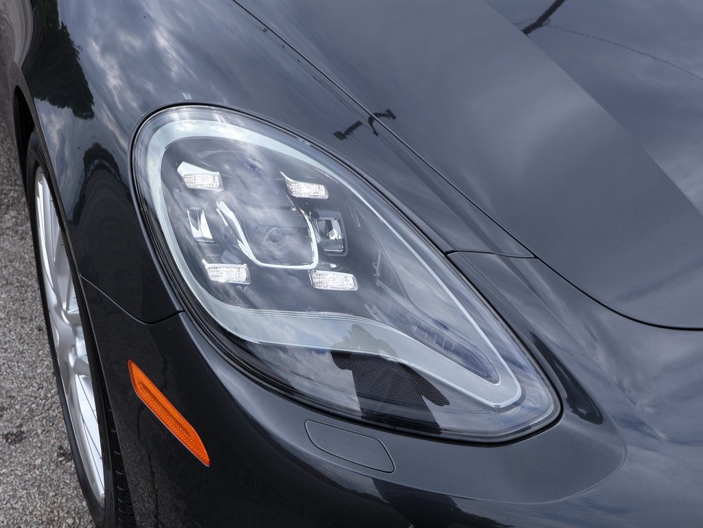 2018 Porsche Panamera Base 4 photo 13