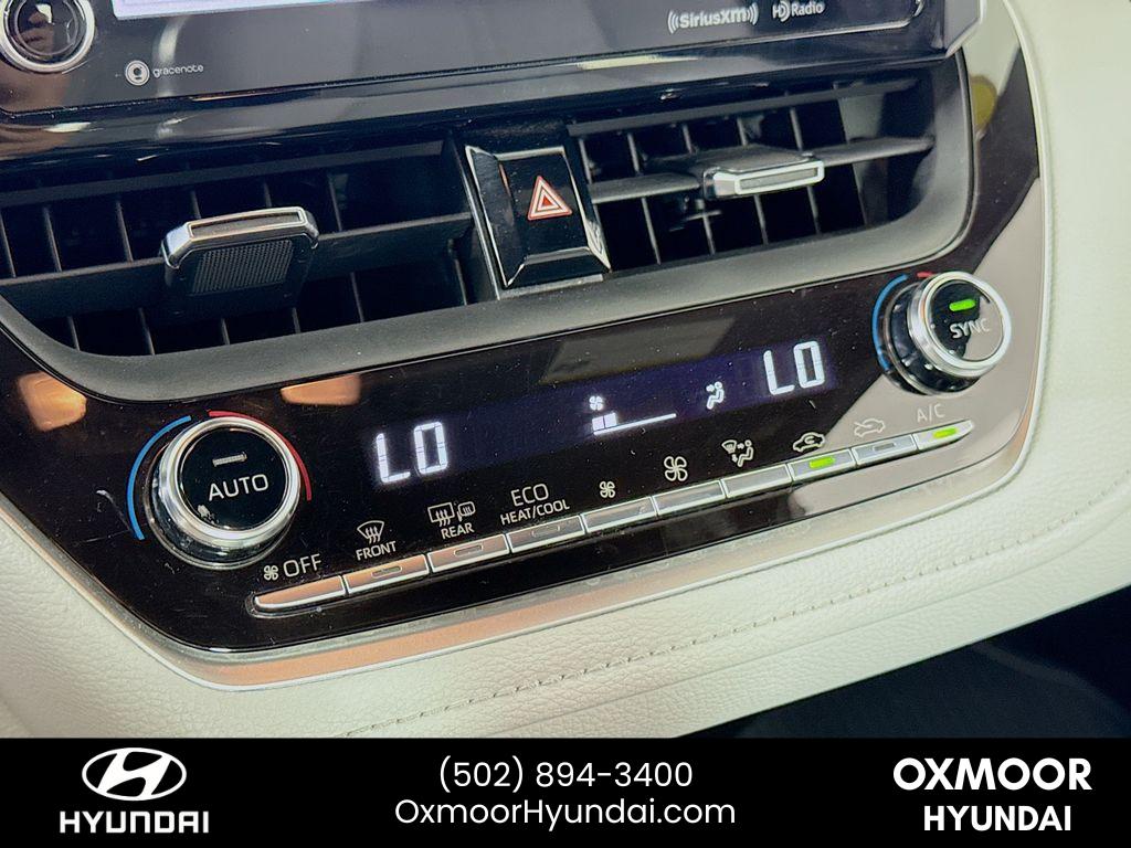 2019 Toyota Corolla XSE photo 14