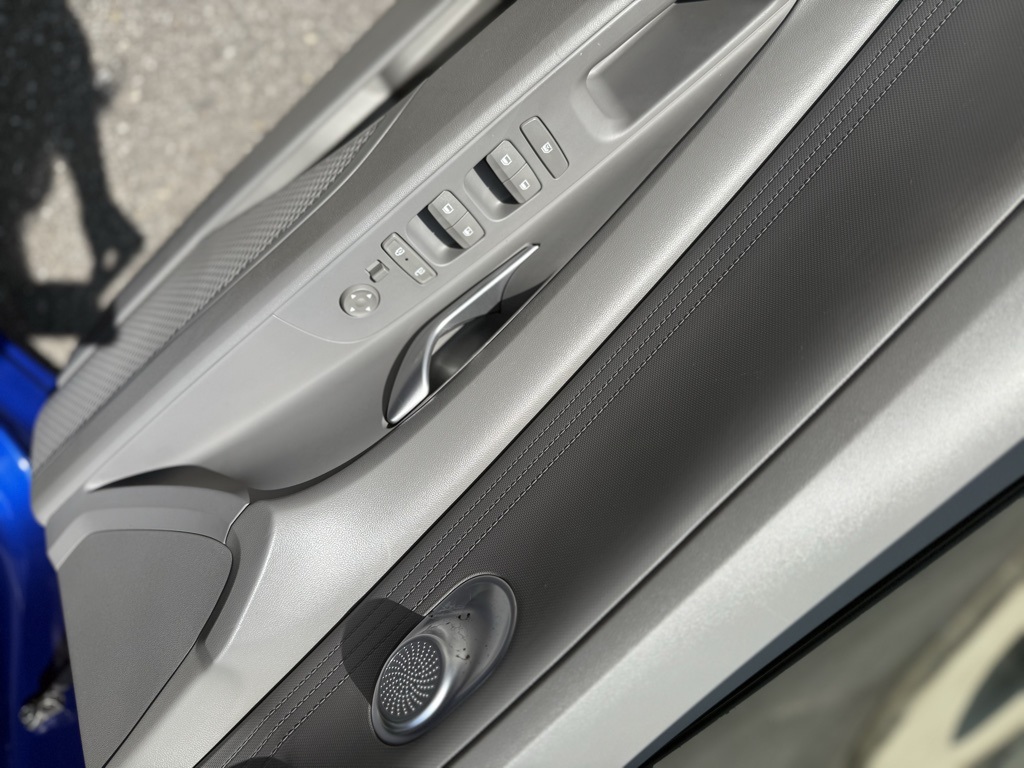 2022 Hyundai Elantra SE photo 10