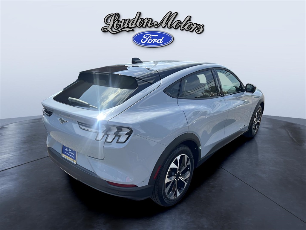 2024 Ford Mustang Mach-E Select photo 5