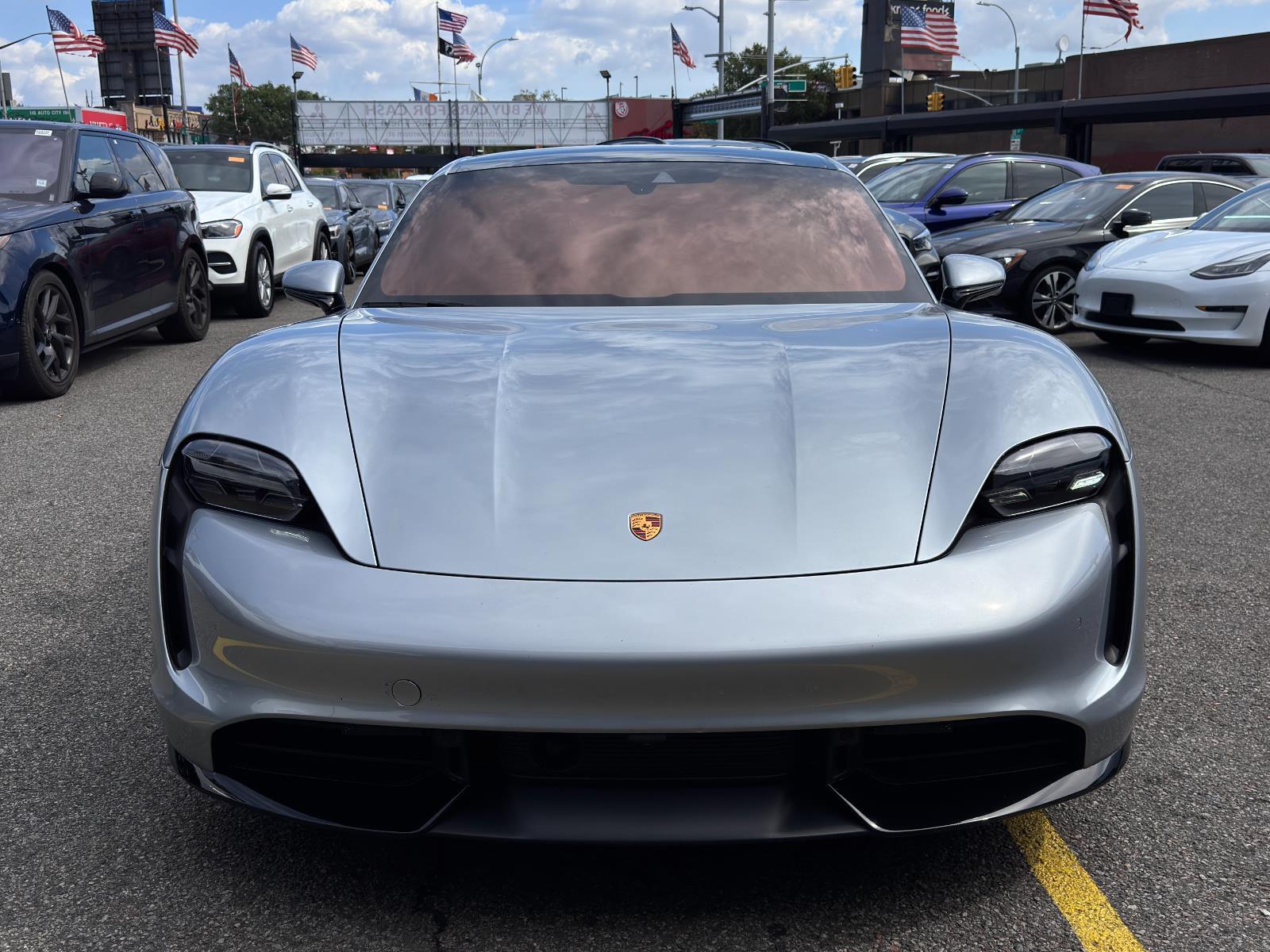 2020 Porsche Taycan Turbo S photo 2
