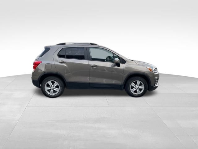 2022 Chevrolet Trax LT photo 4