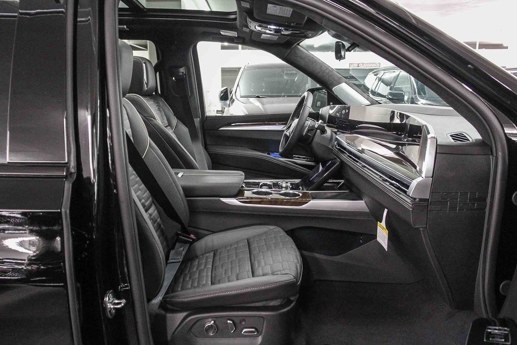 2026 Cadillac Escalade ESV Platinum Sport photo 15