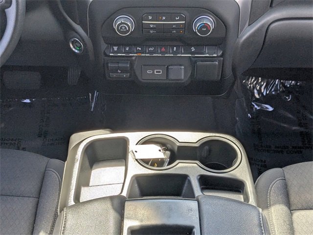 2024 Chevrolet Silverado 2500HD Custom photo 16