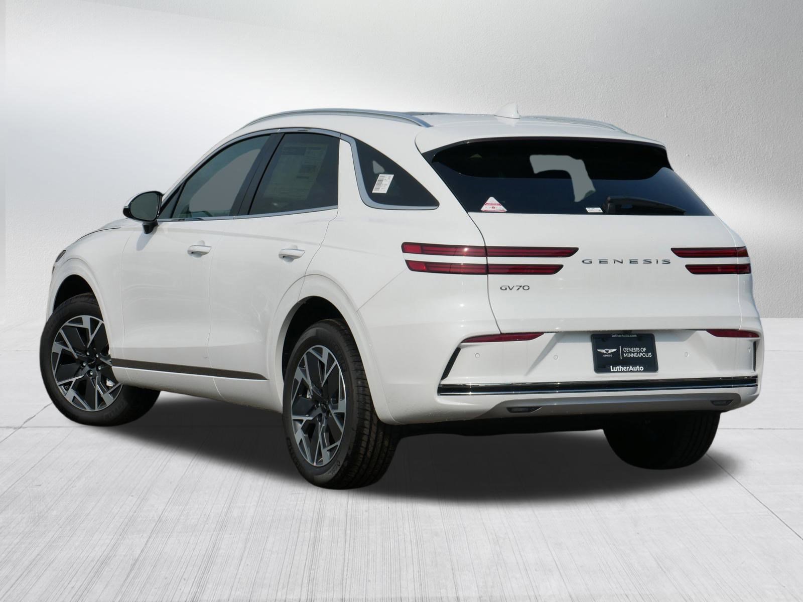 2026 Genesis Electrified GV70 photo 2