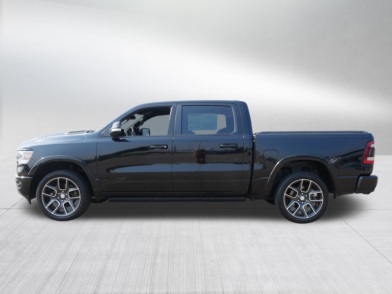 2019 Ram 1500 Laramie photo 2