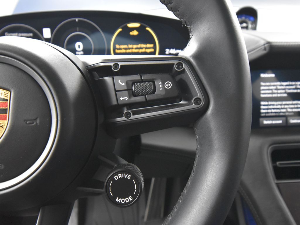 2020 Porsche Taycan Turbo S photo 22
