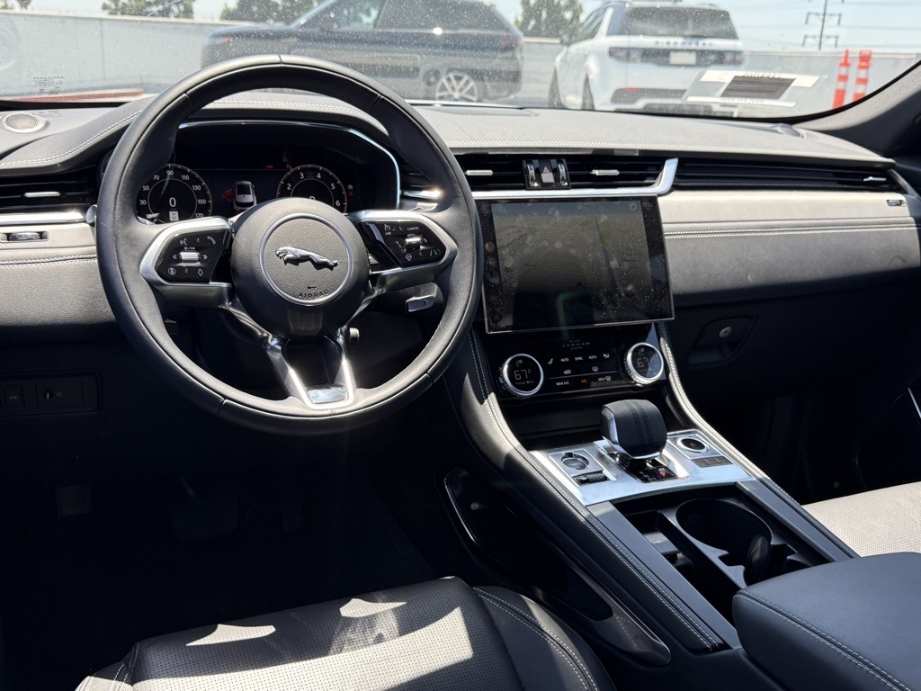 2025 Jaguar F-PACE P250 R-Dynamic S photo 21