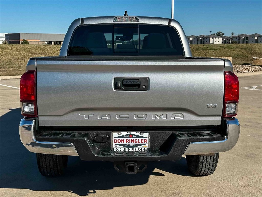 2022 Toyota Tacoma SR5 photo 4