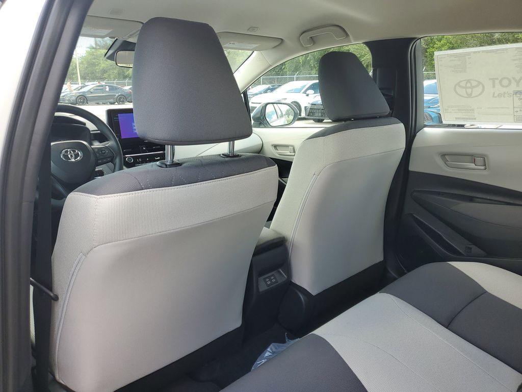 2025 Toyota Corolla LE photo 16