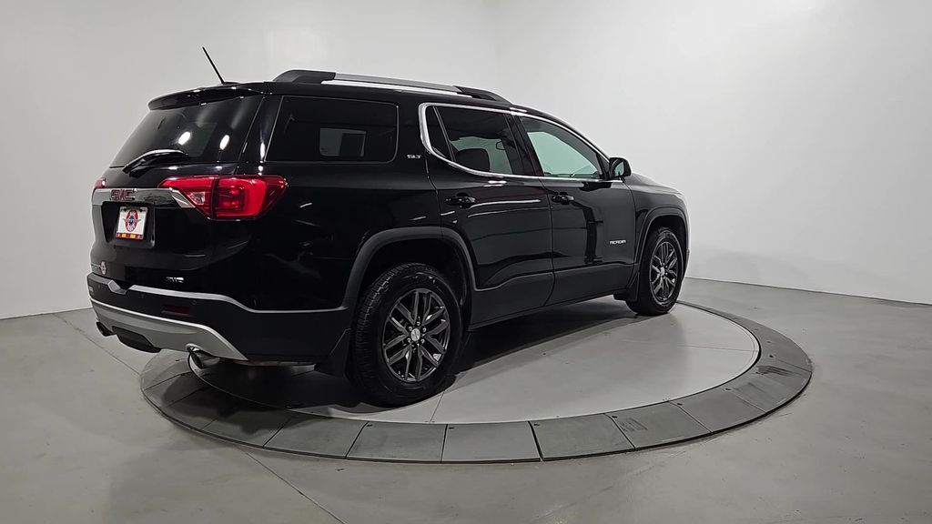 2017 Gmc Acadia SLT photo 5