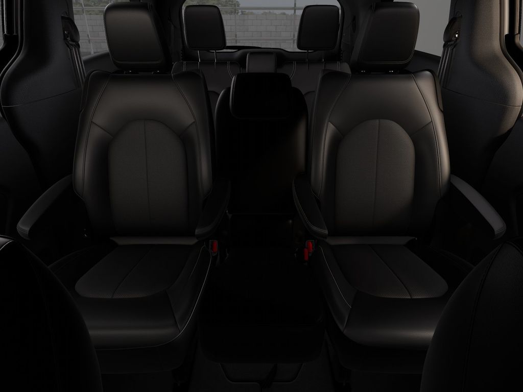 2026 Chrysler Pacifica photo 18