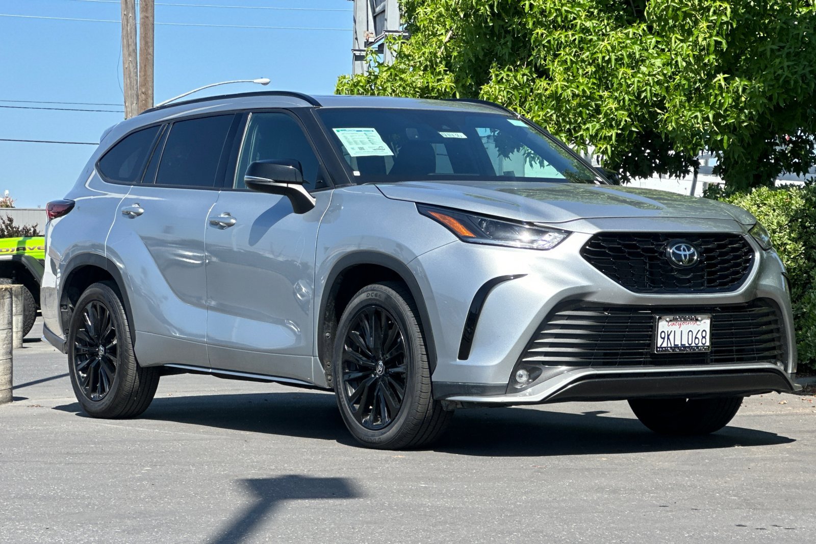 2024 Toyota Highlander Sport photo 2