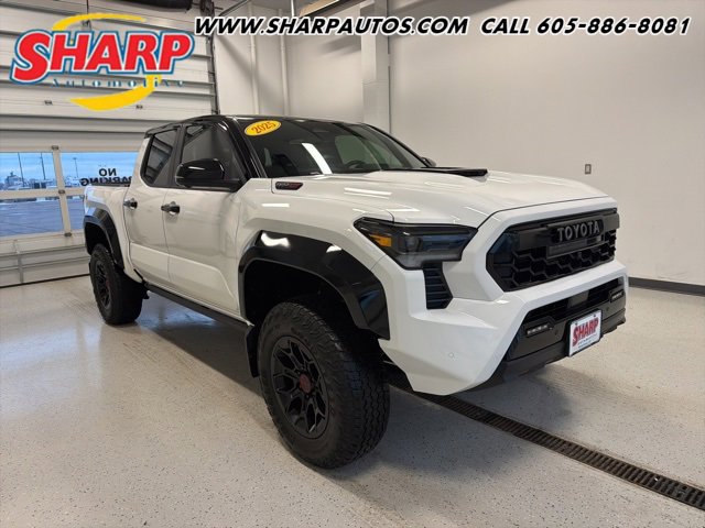 2025 Toyota Tacoma TRD Pro's photo