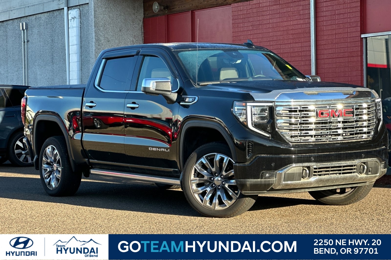 2024 GMC Sierra 1500 Denali's photo