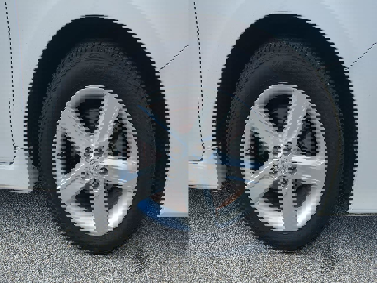 2013 Toyota Camry SE photo 8