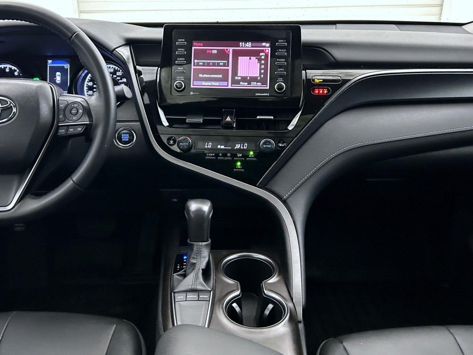 2023 Toyota Camry SE photo 12